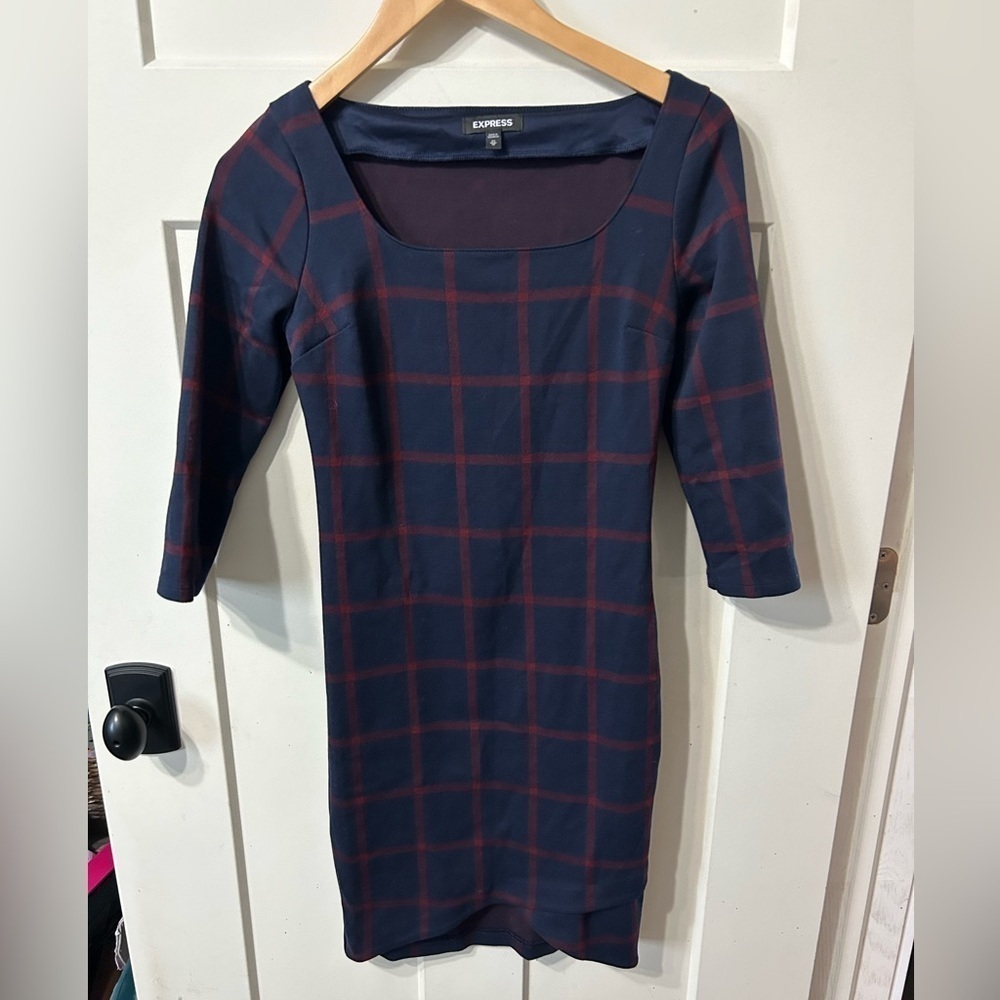 Express Women Plaid navy blue & Red Dress Sz Xs 3/4 Length sleeves